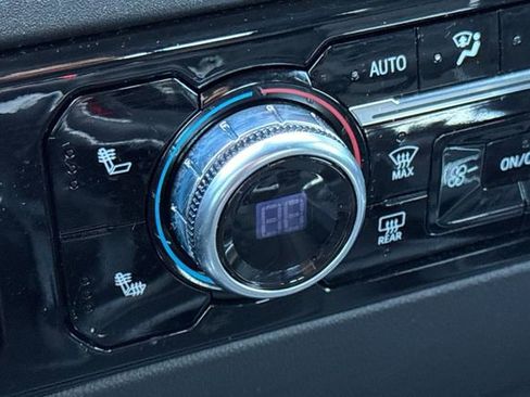 Used 2025 GMC Sierra 1500 Elevation w/ Elevation Premium Package image 29