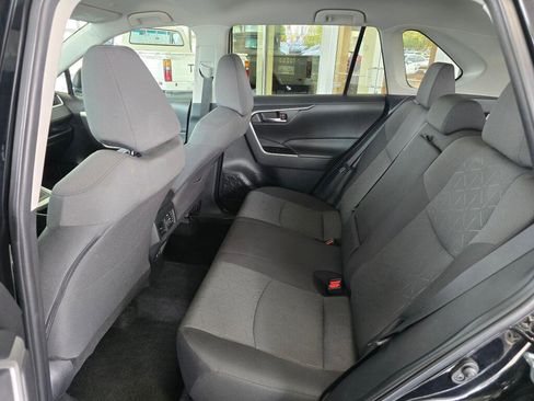 Certified 2024 Toyota RAV4 XLE AWD/4WD image 37
