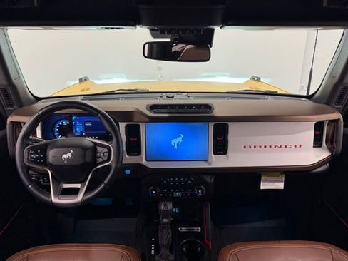 Used 2023 Ford Bronco Heritage Edition image 24