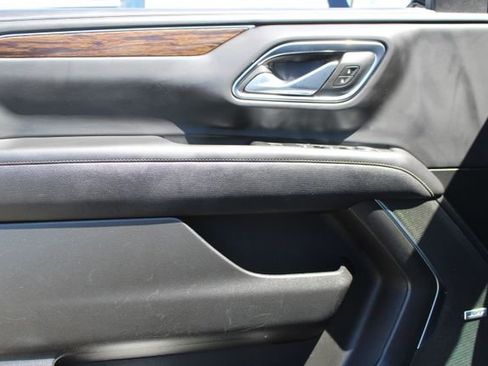 Used 2024 Chevrolet Tahoe Premier RWD image 10