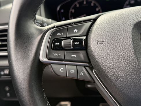 Used 2018 Honda Accord Sport image 25