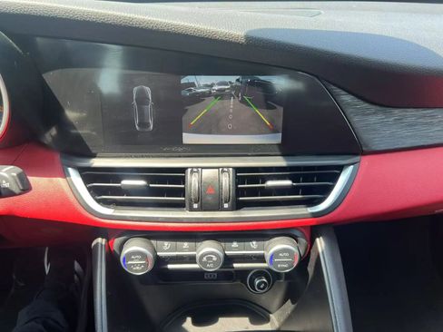 Used 2021 Alfa Romeo Giulia Sprint w/ Nero Edizione image 15