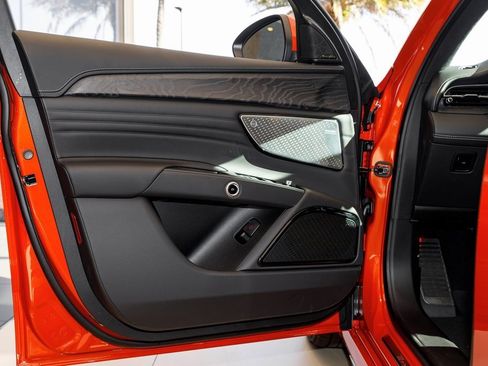 New 2026 Maserati Grecale Modena image 18