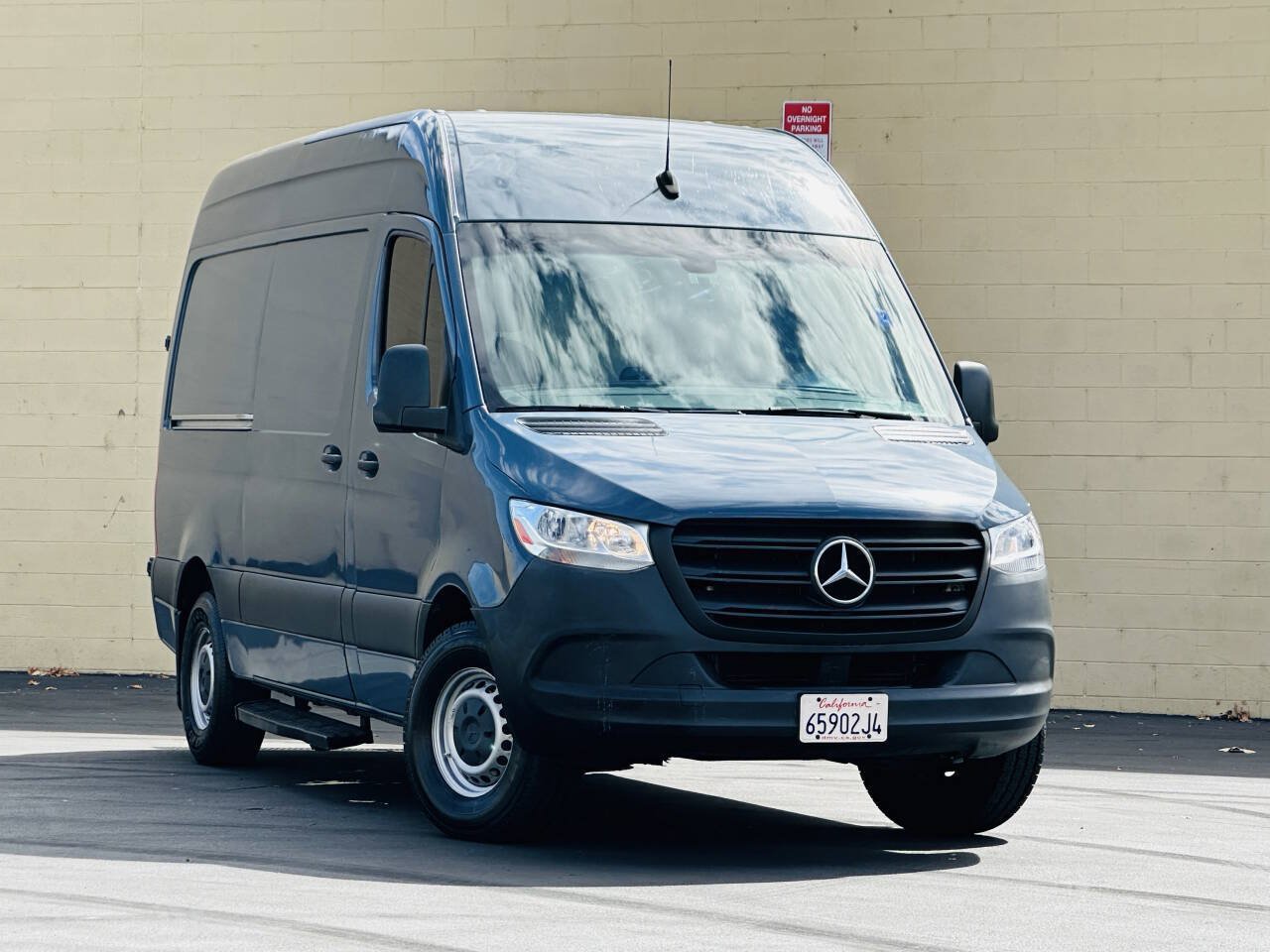 Used 2019 Mercedes-Benz Sprinter 144 image 1