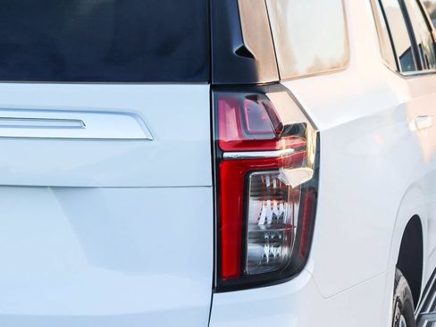 Used 2024 Chevrolet Tahoe LT RWD image 10