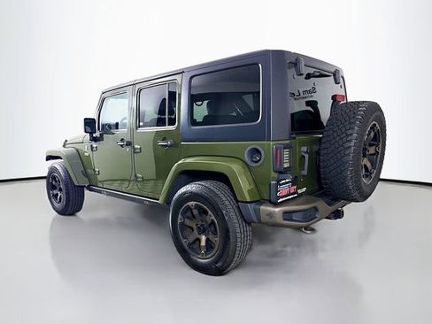 Used 2016 Jeep Wrangler Unlimited Sahara AWD/4WD image 6