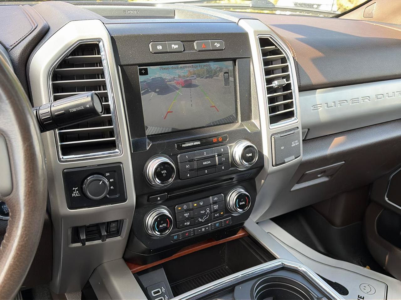 Used 2017 Ford F350 King Ranch w/ King Ranch Ultimate Package AWD/4WD image 13