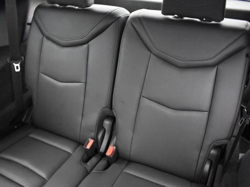 Used 2024 Cadillac XT6 Premium Luxury w/ Technology Package image 28