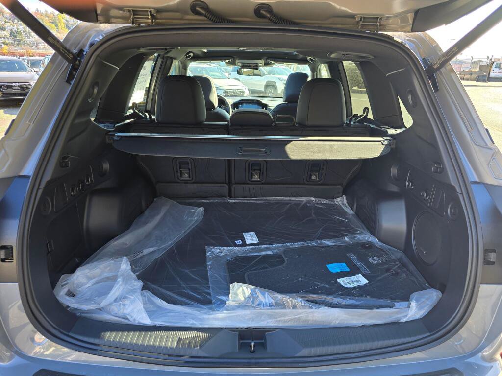 New 2026 Subaru Forester Touring AWD/4WD image 16
