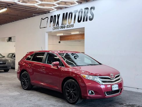 Used 2013 Toyota Venza LE w/ LE Convenience Pkg AWD/4WD image 1