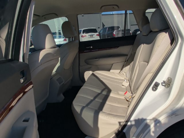Used 2011 Subaru Outback 2.5i Limited AWD/4WD image 25