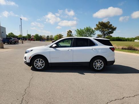 Used 2024 Chevrolet Equinox LT FWD image 4