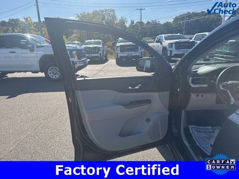 Certified 2022 GMC Acadia SLT image 18