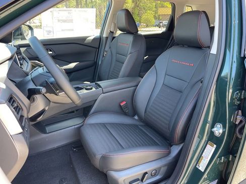 New 2026 Nissan Rogue SV w/ Rock Creek Premium Package image 18