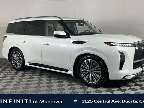 New 2025 INFINITI QX80 Luxe image 1