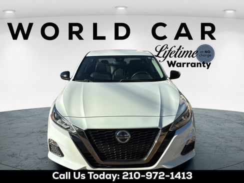 Used 2022 Nissan Altima 2.5 SR FWD image 15