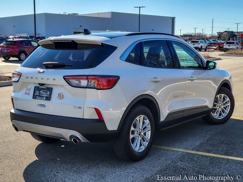Used 2020 Ford Escape SE image 7