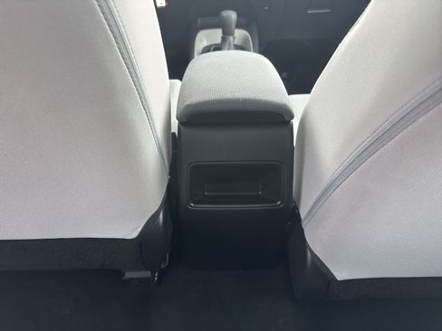 Used 2022 Toyota Corolla LE FWD image 18