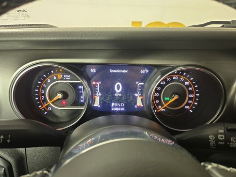 Used 2020 Jeep Wrangler Unlimited Sahara image 17