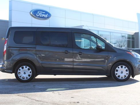 Used 2023 Ford Transit Connect XLT image 8
