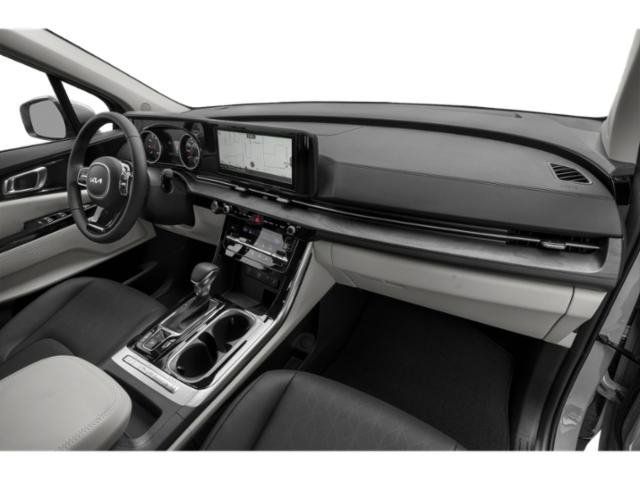 Used 2024 Kia Carnival EX FWD image 18