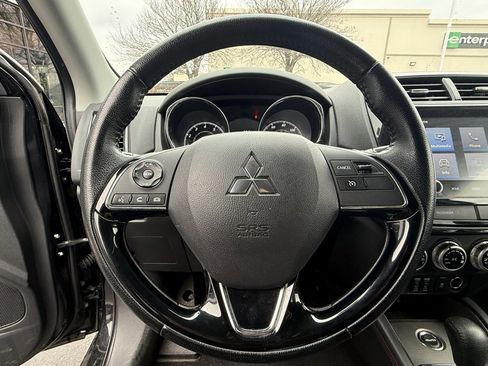 Used 2024 Mitsubishi Outlander Sport SE image 13