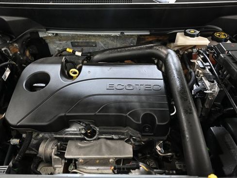 Used 2023 Chevrolet Equinox LT image 28