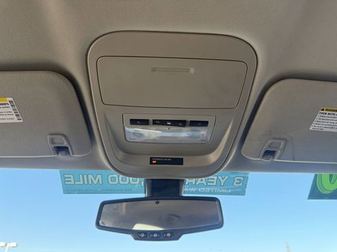 Used 2020 GMC Canyon SLT image 24