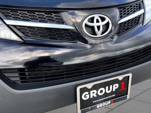 Used 2014 Toyota RAV4 LE FWD image 29