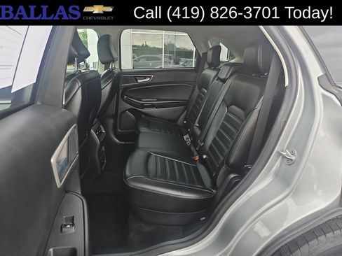 Used 2023 Ford Edge SEL AWD/4WD image 25