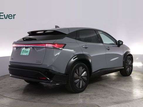 Used 2024 Nissan Ariya AWD image 3