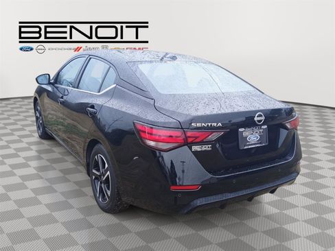 Used 2024 Nissan Sentra SV image 7