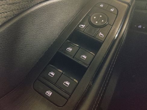 Used 2021 Nissan Rogue SV AWD/4WD image 27