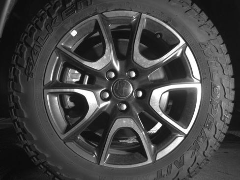 Used 2025 Jeep Compass Trailhawk image 12