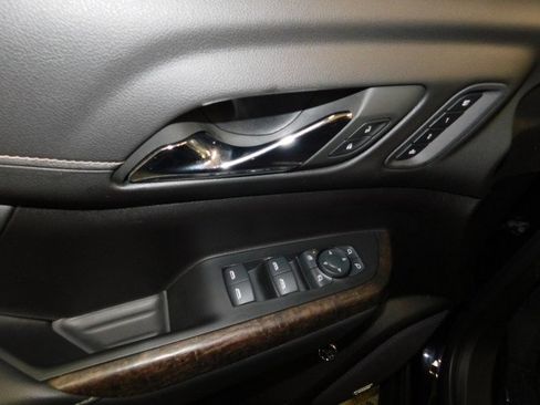 Used 2023 GMC Acadia Denali w/ Denali Ultimate Package image 15