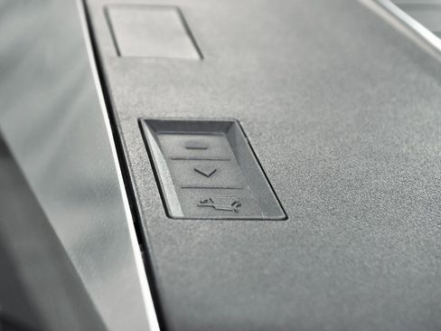 Used 2025 Tesla Cybertruck AWD Crew Cab image 84