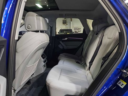 Used 2022 Audi Q5 e Prestige w/ Prestige Package AWD/4WD image 18