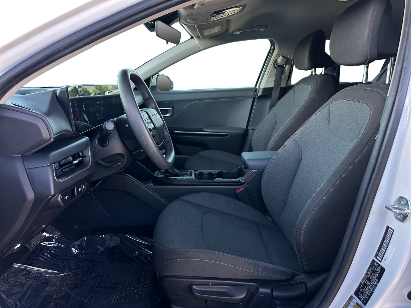 Used 2025 Kia K4 FWD image 9