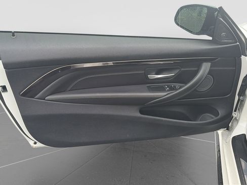 Used 2018 BMW M4 Coupe RWD image 10