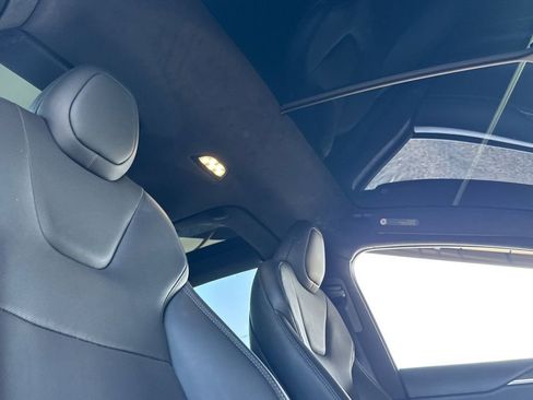 Used 2024 Tesla Model X image 15