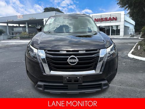 Certified 2024 Nissan Pathfinder SV AWD/4WD image 8