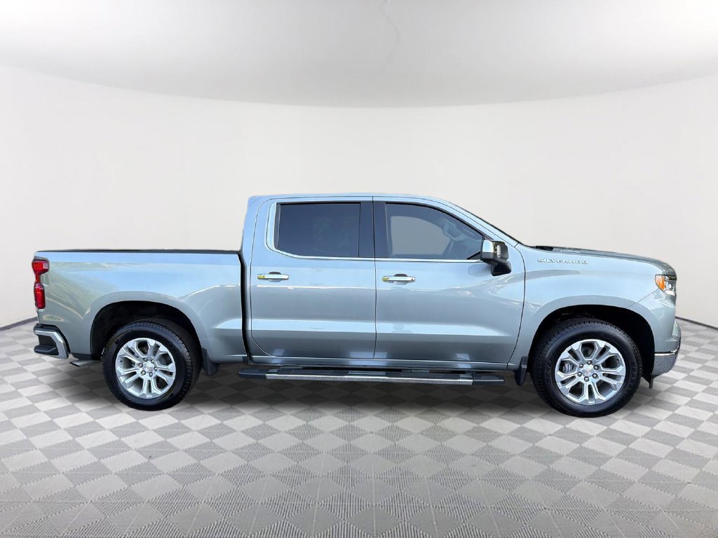 Used 2025 Chevrolet Silverado 1500 LTZ RWD image 4