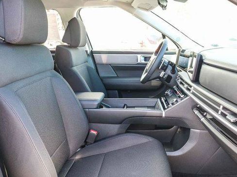 New 2026 Hyundai Santa Fe SE FWD image 18