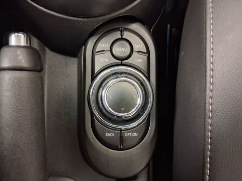 Used 2024 MINI Cooper S FWD image 32