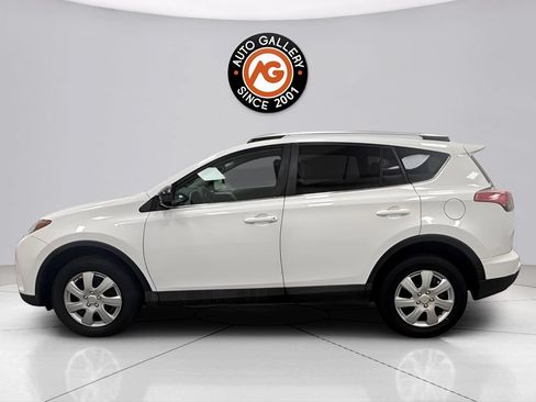 Used 2016 Toyota RAV4 LE FWD image 6