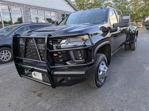 Used 2021 Chevrolet Silverado 3500 LT w/ Convenience Package image 2