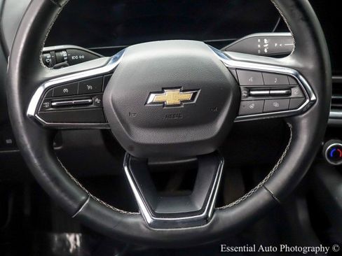 Used 2025 Chevrolet Equinox EV LT w/ Comfort Package image 17