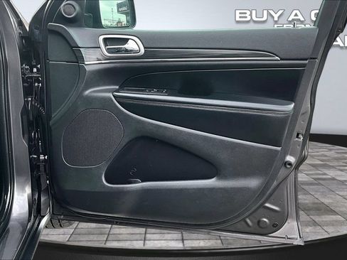 Used 2021 Jeep Grand Cherokee Limited AWD/4WD image 24