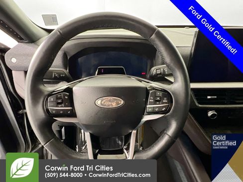 Certified 2025 Ford Explorer Platinum w/ Ultimate Package image 8