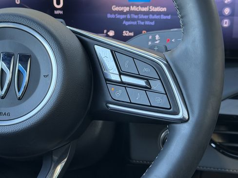 Used 2025 Buick Enclave Avenir w/ Super Cruise Package image 26